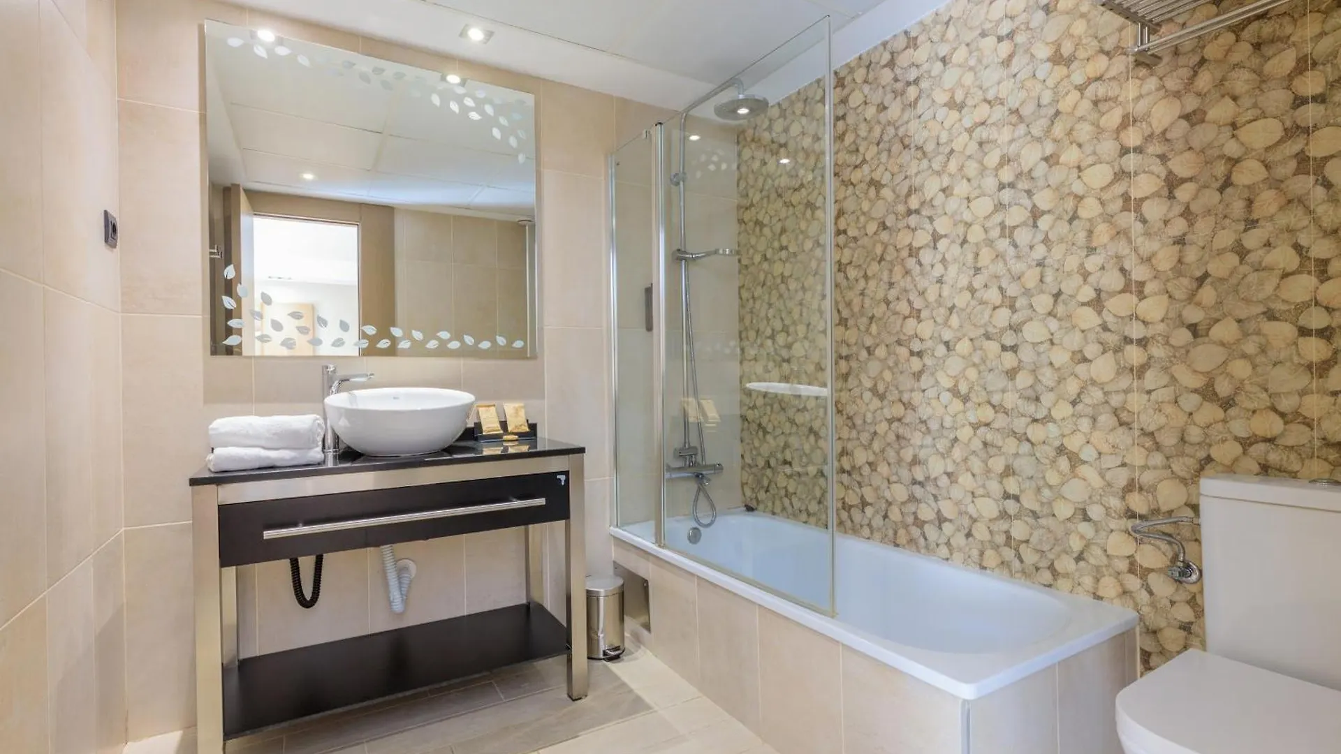 Hotel Suizo Barcelona 3*,  Spain