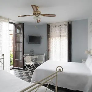 Venecia Gomerez , Grenada Hiszpania