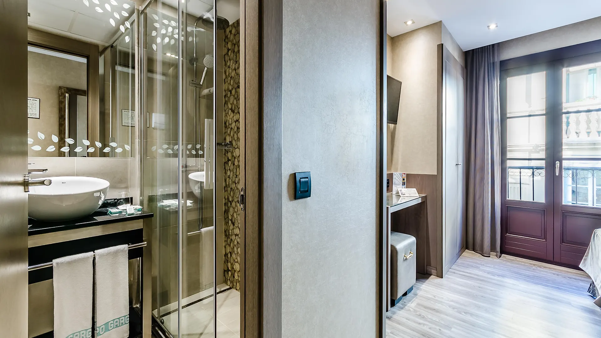 ***  Hotel Suizo Barcelona Spain
